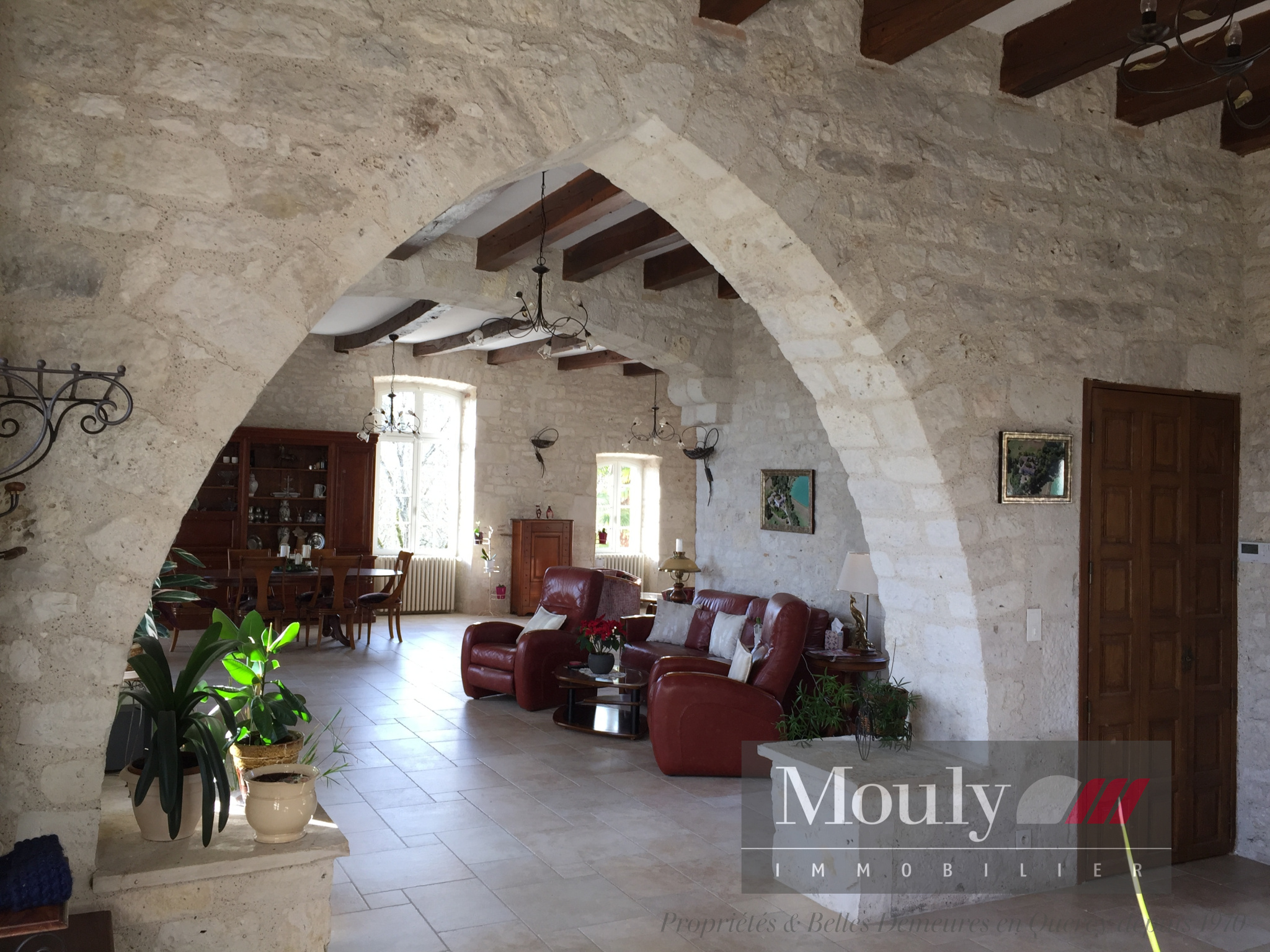 photo_fc61737385aa421665b3bd24c4835d42