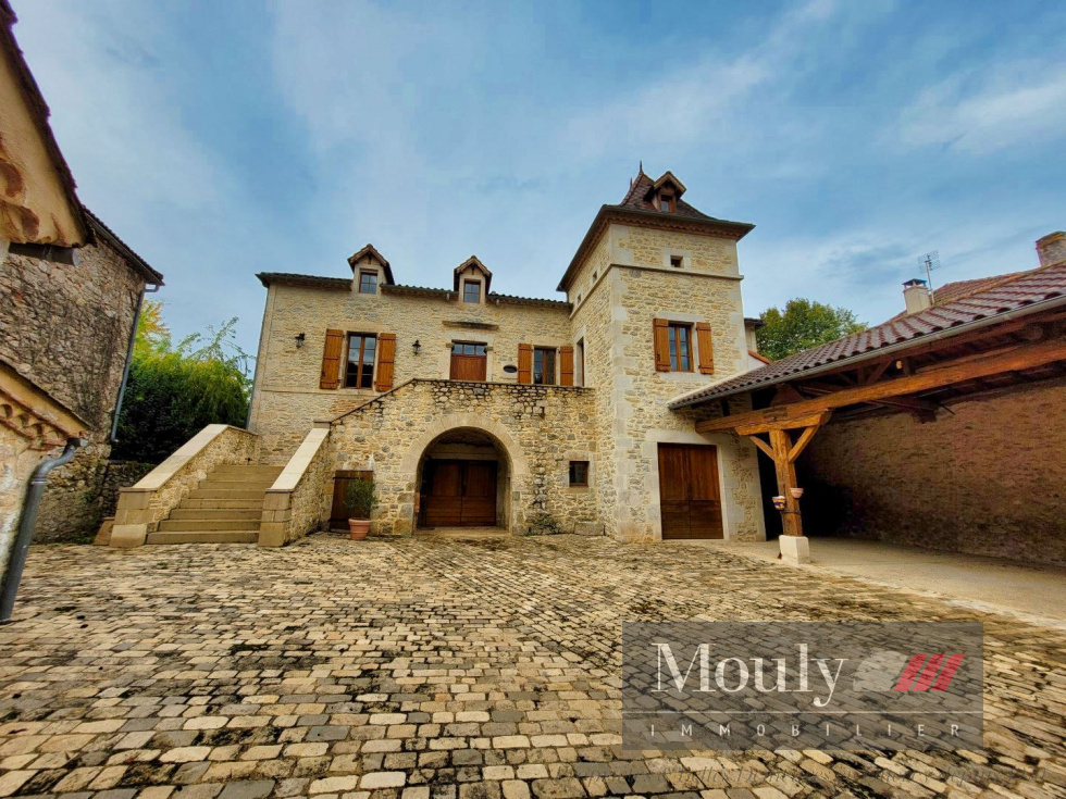 PROPRIETE EN CAHORS AOC CERTIFIEE EN BIO  AVEC MAISON PRINCI