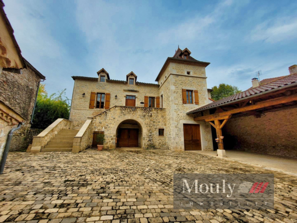 CAREFUL RENOVATION FOR THIS PROPERTY IN A DELIGHTFUL