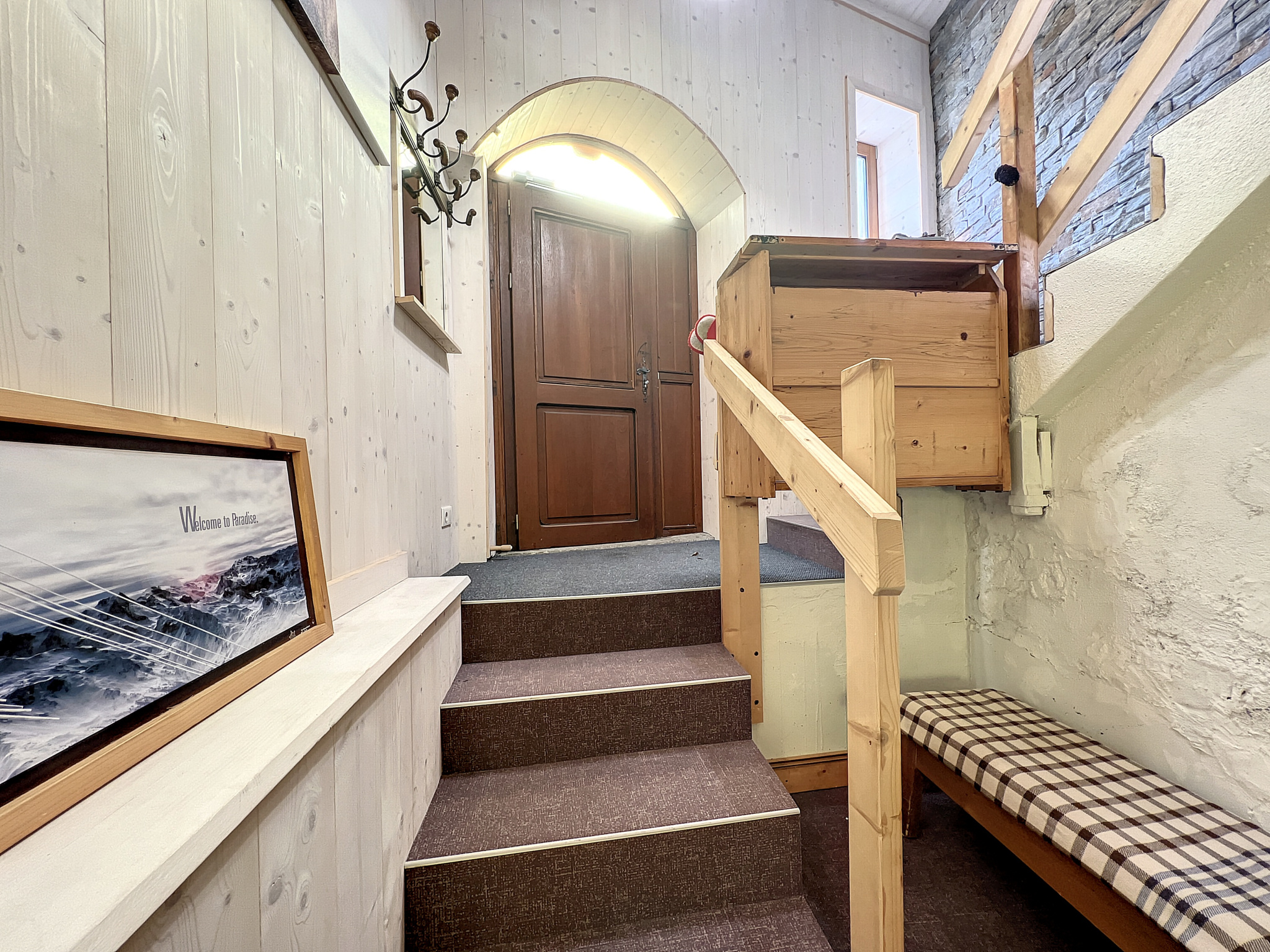 photo_7ccdd9f92c1dc364b431dd533aa76049