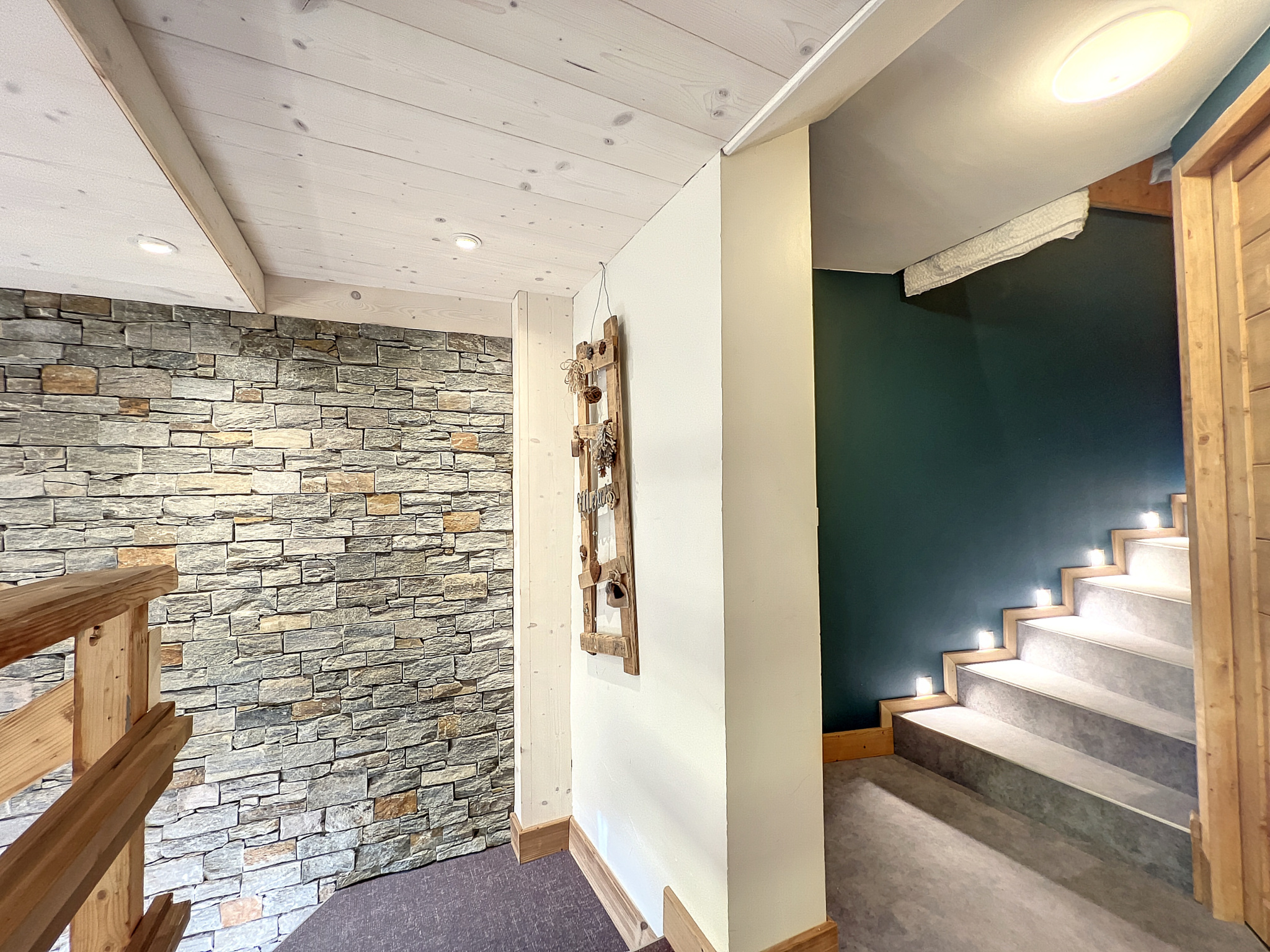 photo_9642180cbb394594f3324bb0a884a076