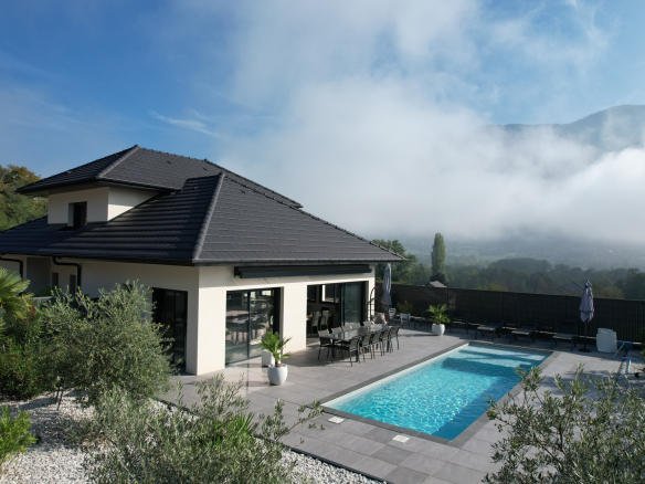 Sonnaz – Villa récente – Piscine