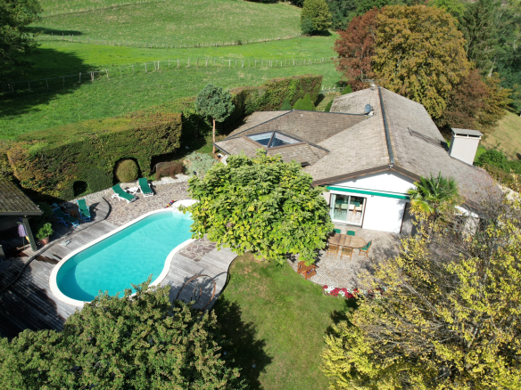 Le Bourget du lac – Propriété de charme – Vue lac – Piscine