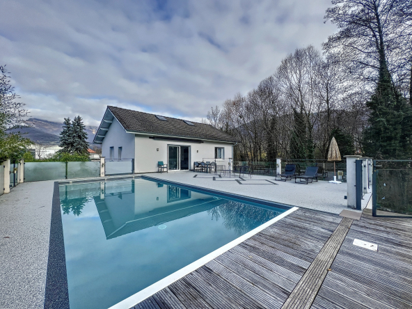La Ravoire – Villa 250 m2 – Swimming pool