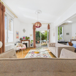 A vendre grande et belle  maison familiale avec garage et extérieur