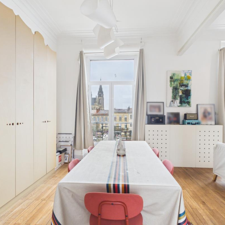 Superb 2-bedroom apartment with panoramic rooftop terrace – NICE CIMIEZ