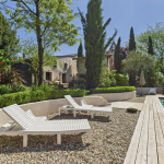 A vendre belle maison de campagne avec jardin et piscine