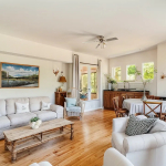 A vendre maison à réagencer sur grand terrain avec garage double