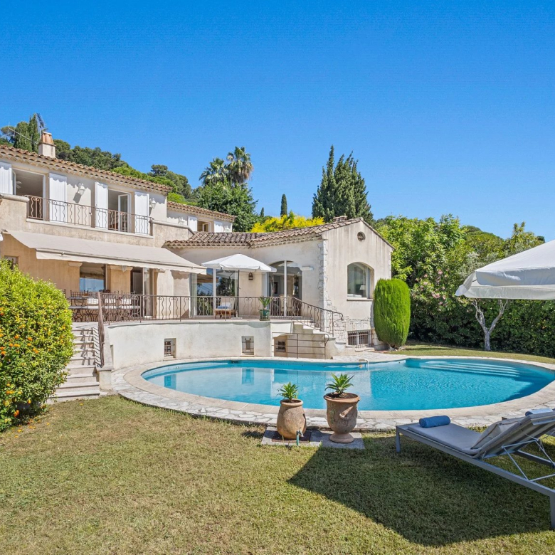 Maison 6 Pièces 198 m2