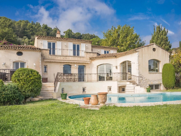 Proche village La Colle sur Loup