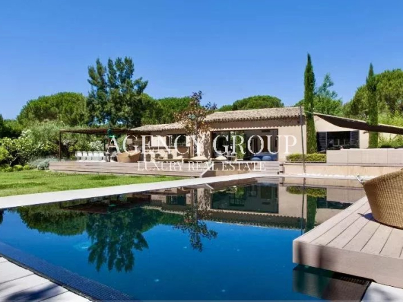 RAMATUELLE – TAHITI – VILLA 5 CHAMBRES – PISCINE CHAUFFEE – PROCHE DE LA PLAGE