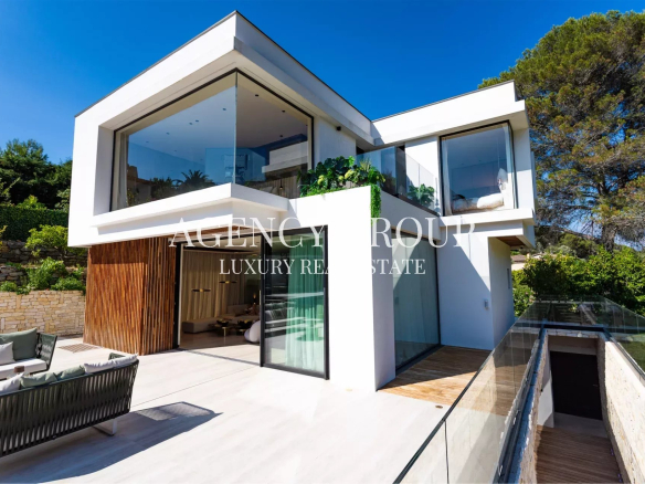 SUPER CANNES – VILLA 5 CHAMBRES – PISCINE AU SEL