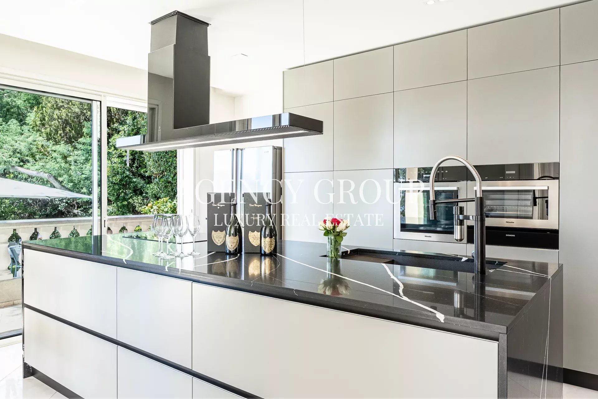 797aa85767a594e408bc8c73fd9b53b0_1f38bfa917_1920-original