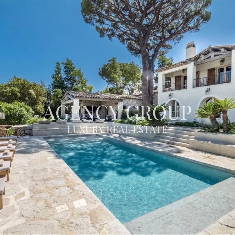 LUXURY VILLA RENTAL LA CROIX-VALMER – 5 BEDROOM VILLA – SEA VIEW