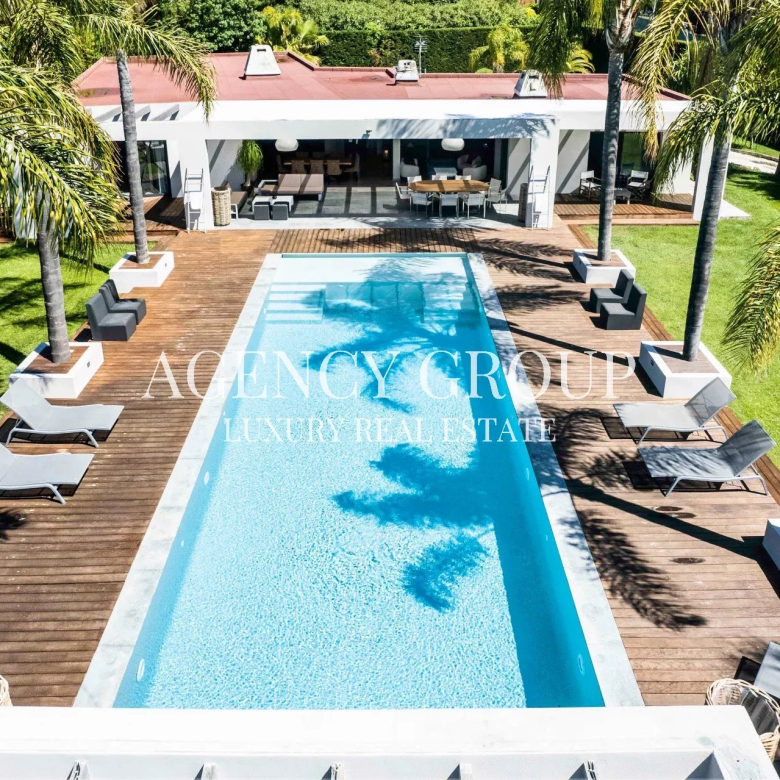 LOCATION VILLA DE LUXE CANNES – 4 CHAMBRES – PISCINE CHAUFFÉE – DOMAINE PRIVÉ