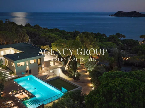 LUXURY VILLA RENTAL RAMATUELLE – 8 BEDROOM VILLA – PANORAMIC SEA VIEW