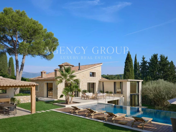 LOCATION VILLA DE LUXE MOUGINS – 5 CHAMBRES – À PIEDS DU VILLAGE