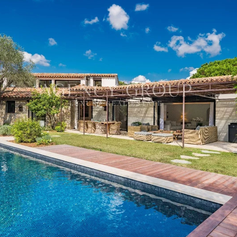 LOCATION VILLA DE LUXE CANNES – 10 CHAMBRES – A PIEDS DE LA CROISETTE