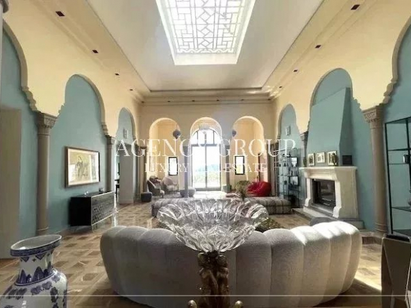 RARE ! A VENDRE MANDELIEU PROPRIETE RENOVEE VUE MER PANORAMIQUE