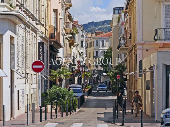A VENDRE – DERNIER ÉTAGE  – CANNES BANANE