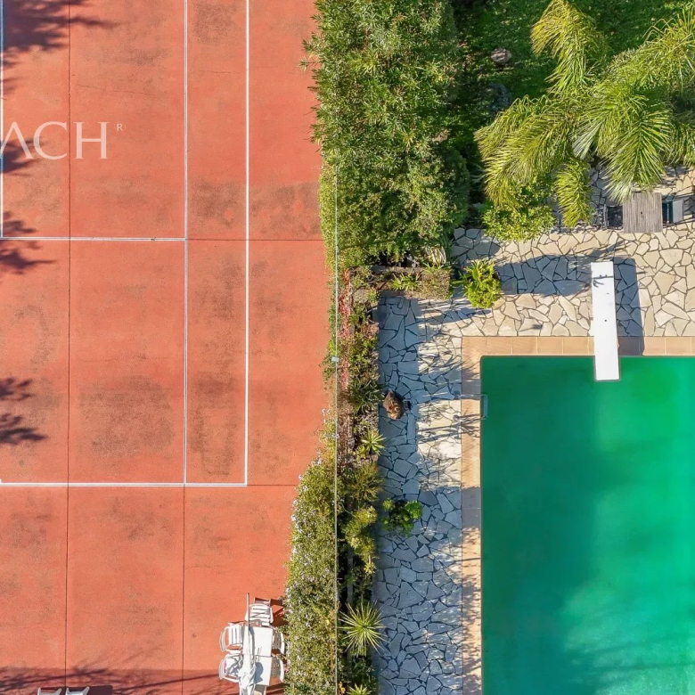 Belle villa vue panoramique jusqu’à la mer