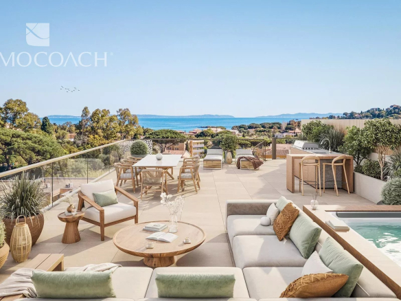 Appartement T4 avec roof top, terrasse , garages à St Clair-La Lavandou-