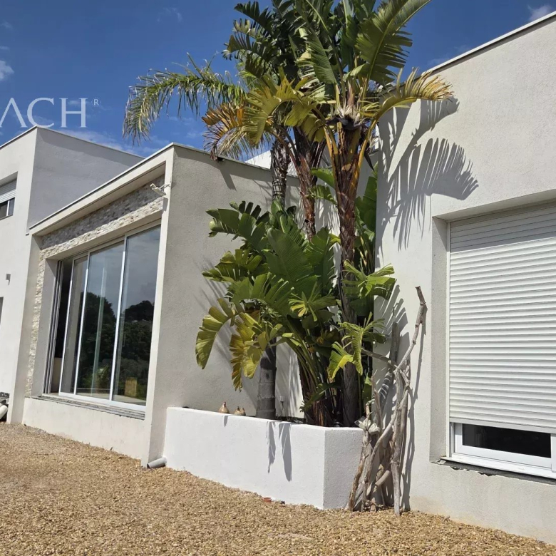 Luxury real estate photo | Charming Properties