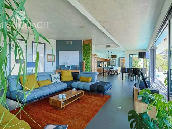Magnifique villa contemporaine vue mer à Hyères