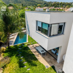 Hyères : Villa Contemporaine avec Piscine et Garage