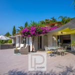 Superb Provencal villa renovated a stone&#39;s throw from the old village of Mougins