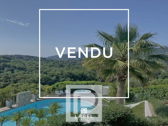 Superbe villa d’architecte avec vue panoramique proche Mougins et bord de mer