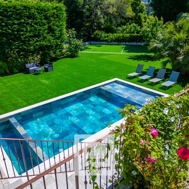 Charming house with sea view Toulon