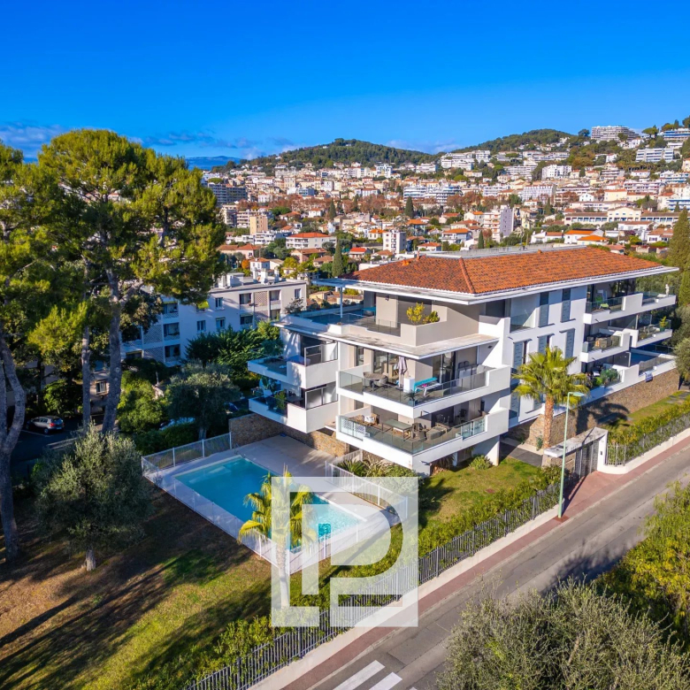 Dernier étage avec vue  panoramique au sein d’une résidence de standing