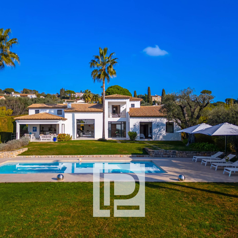 Emplacement Premium – Vue Mer – Proche Mougins