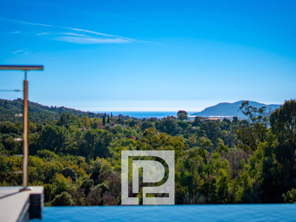 Vue Panoramique jusqu’à la Mer – 7 min. de Mougins