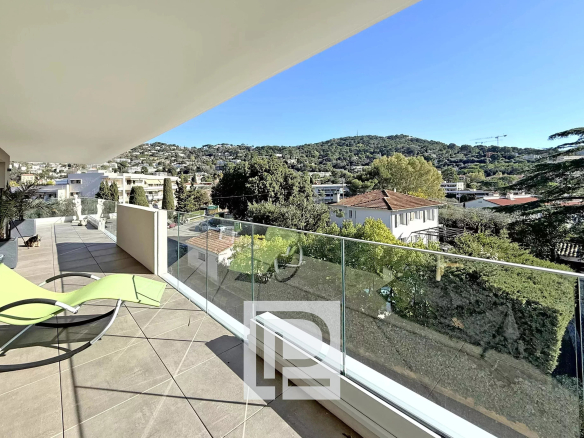 Dernier étage avec vue  panoramique au sein d’une résidence de standing