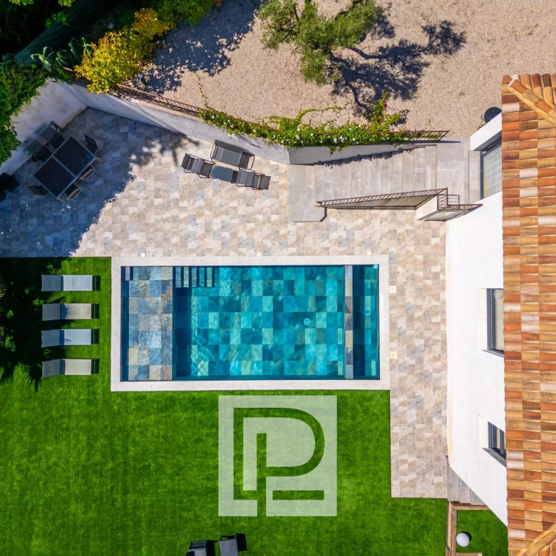 Élégante villa avec piscine au cœur du Domaine de Terre Blanche