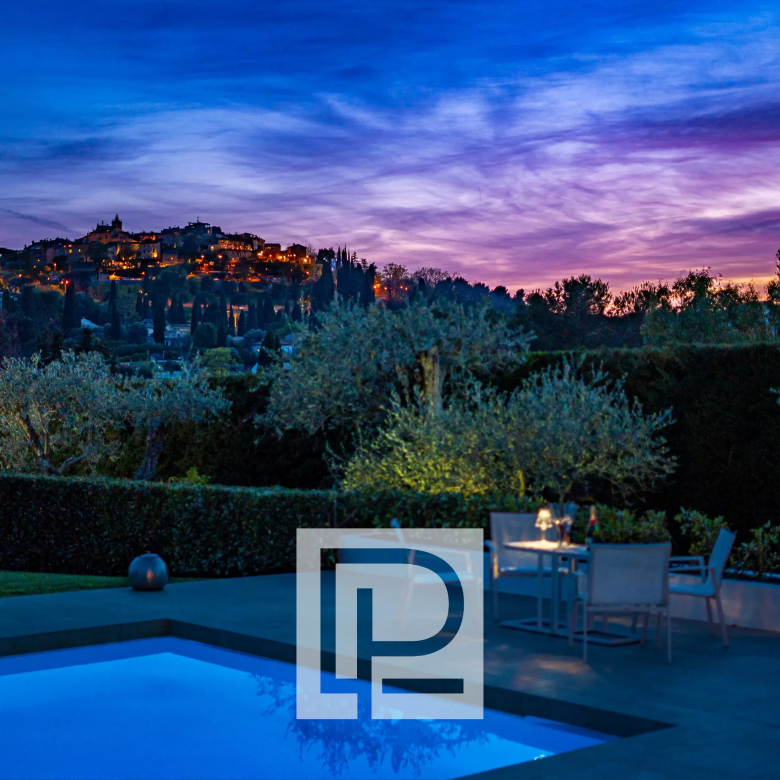 Luxury Residence with Spa and Swimming Pool