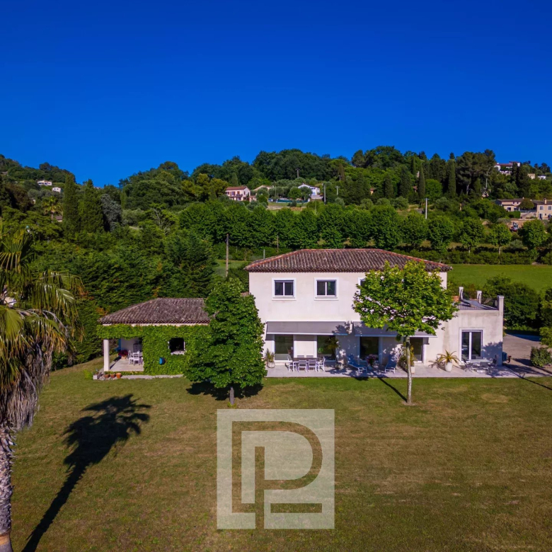 Californian Villa – Near Mougins