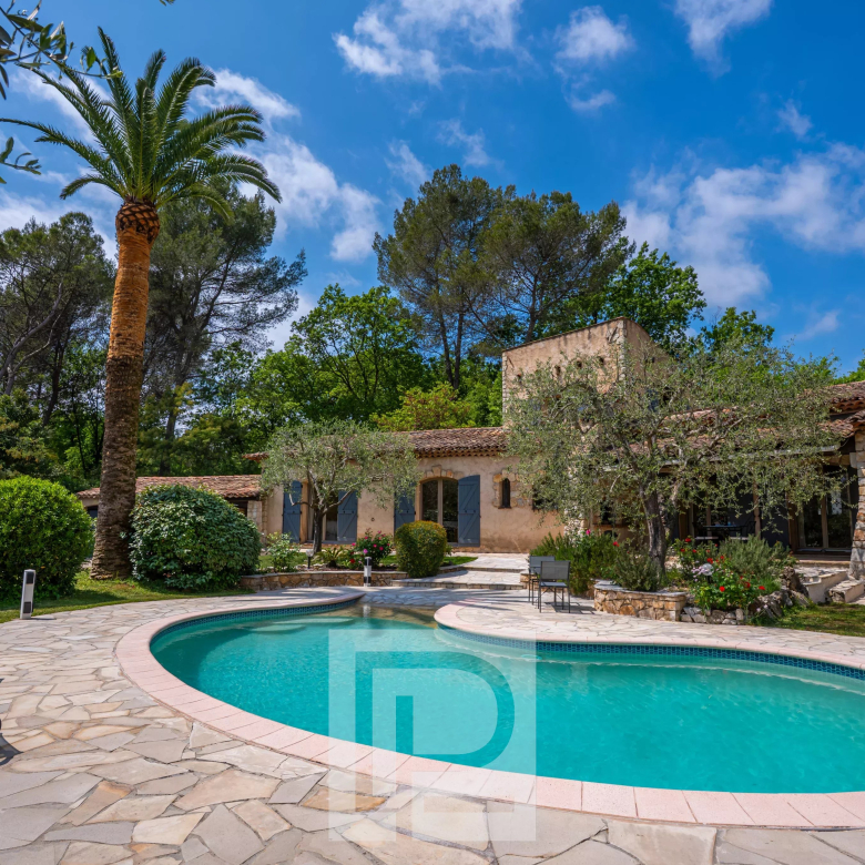 Cap d’Antibes – Villa vue mer à pied des plages