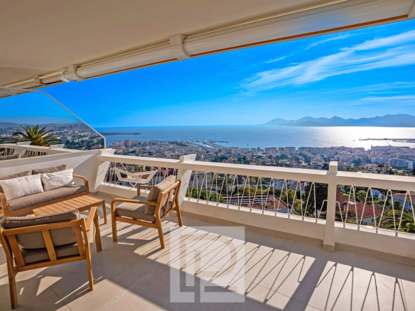 Elegance, serenity and exceptional views…