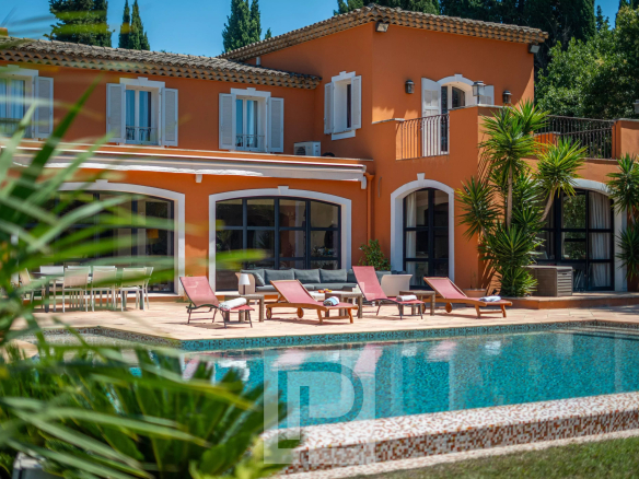 Magnifique propriété au cœur de l’un des secteurs les plus recherchés de Mougins