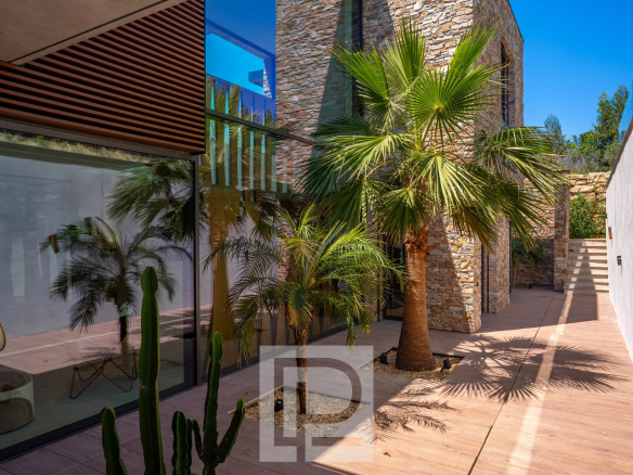 Contemporary villa with garden and palm trees in Mougins