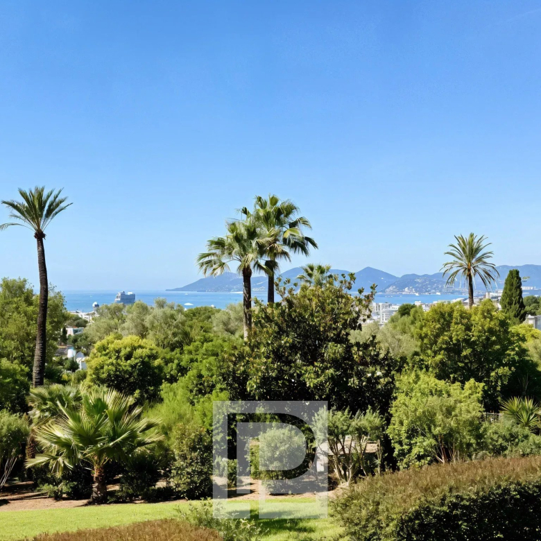 Luxury real estate photo | Charming Properties