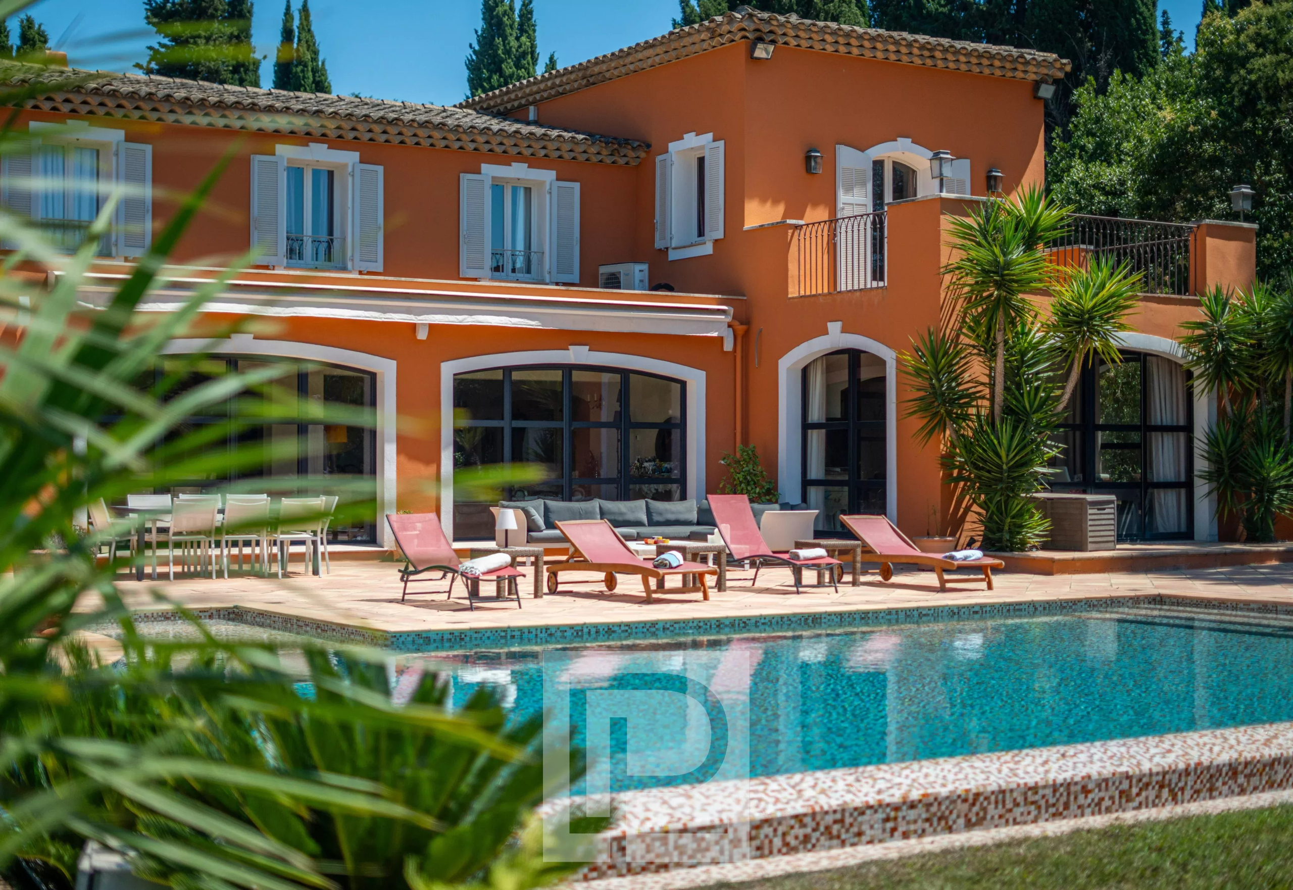 Villa avec piscine chauffée et terrasse à Mougins