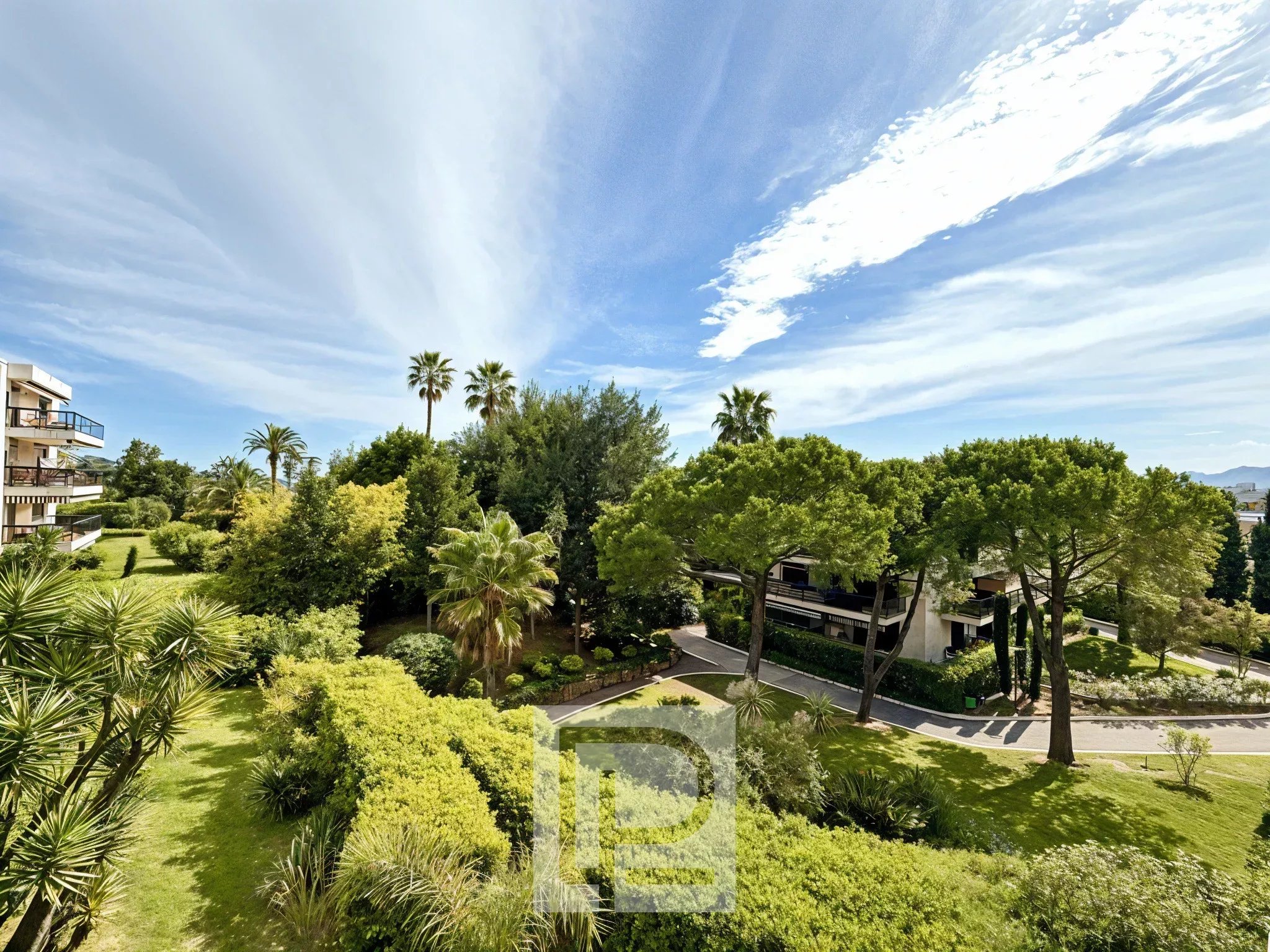 Park in the Montrose district of Cannes View overlooking a green park in the Montrose district of Cannes.