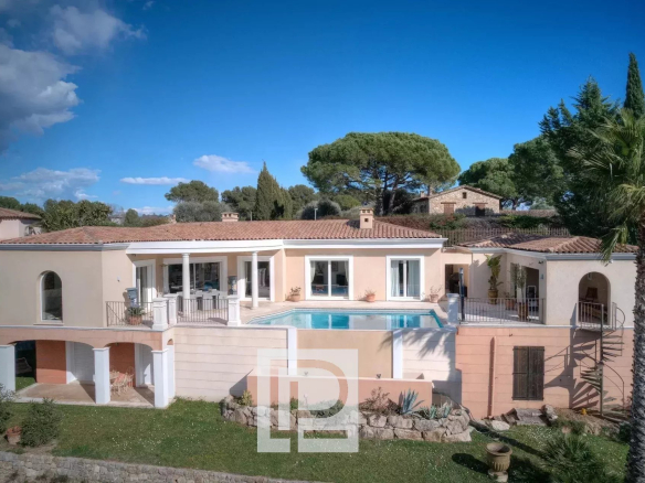 Villa avec vue panoramique sur l’Arrière-Pays