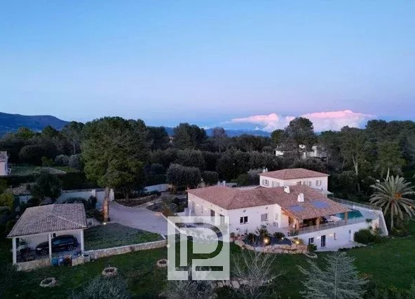 Résidence Luxueuse avec Spa et Piscine