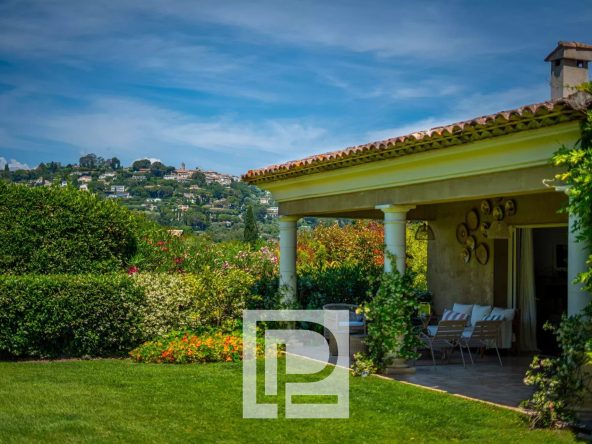 Superb charming Provençal mainly on one level within a confidential domain