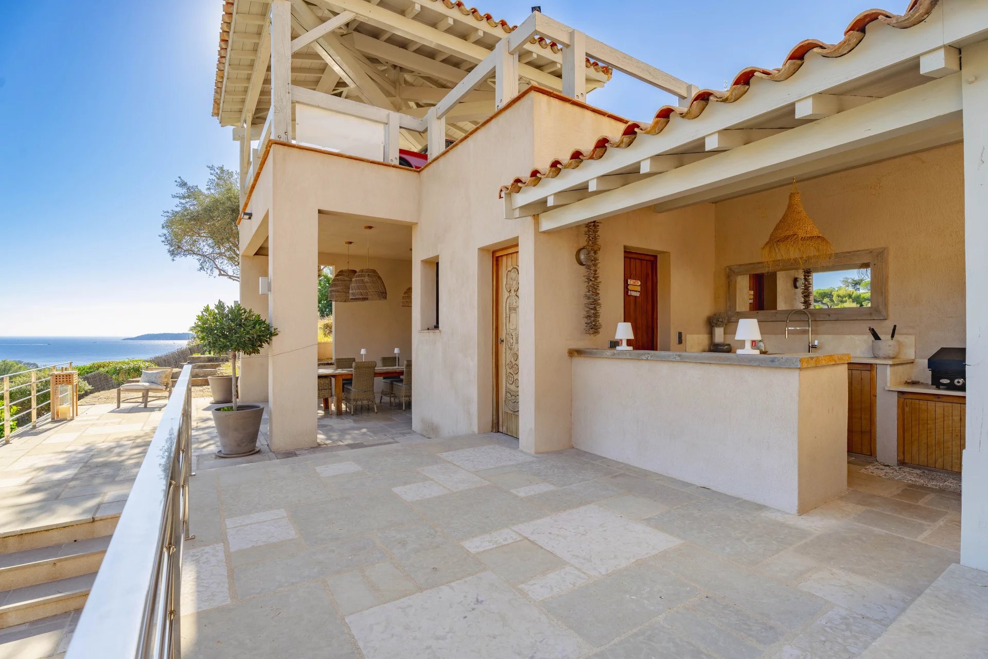 ff8ee465702ca19bb7cd5a6a15c93cef_dcbb33c956_1920-original